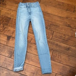 Hollister high waisted skinny jeans